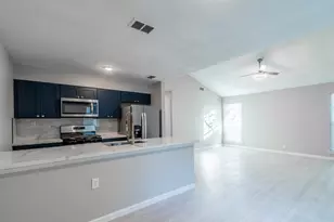 916 Sirocco Dr, Austin, TX 78745 - Photo 8