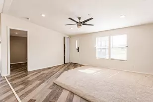 126 Esperanza Dr, Bastrop, TX 78602 - Photo 16