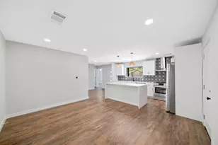 6810 Bryn Mawr Dr, Austin, TX 78723 - Photo 10