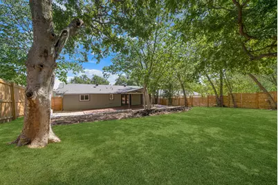 6810 Bryn Mawr Drive, Austin, TX 78723 - Photo 32