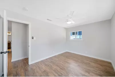 6810 Bryn Mawr Drive, Austin, TX 78723 - Photo 24