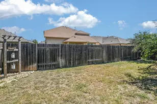 141 Serrano St, Georgetown, TX 78628 - Photo 20