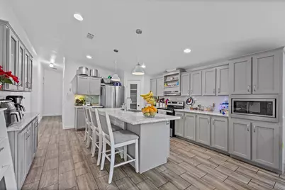 685 Thousand Oaks Drive, Cedar Creek, TX 78612 - Photo 10