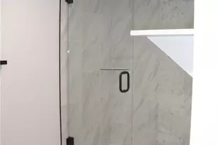 2529 Rio Grande St, Austin, TX 78705 - Photo 8