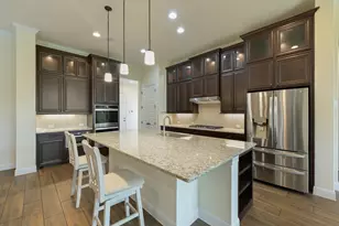 19305 Leisure Ln, Jonestown, TX 78645 - Photo 10
