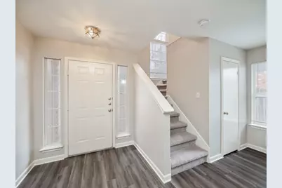 1917 White Oak Circle, Round Rock, TX 78681 - Photo 2