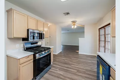 1917 White Oak Circle, Round Rock, TX 78681 - Photo 8