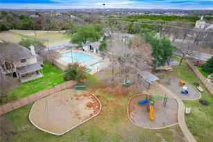 1917 White Oak Cir, Round Rock, TX 78681 - Photo 24