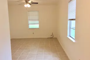 406 N Broadway St, Caldwell, TX 77836 - Photo 22