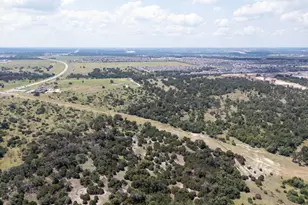 105 Keuchel Ln, Liberty Hill, TX 78642 - Photo 4
