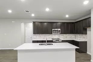 116 Outlaw Dr, Jarrell, TX 76537 - Photo 10