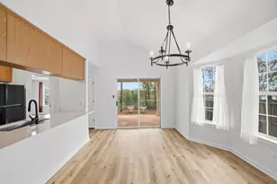 104 S Mockingbird Cir, Cedar Creek, TX 78612 - Photo 10