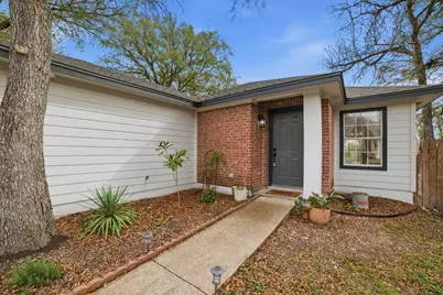 104 S Mockingbird Circle, Cedar Creek, TX 78612 - Photo 2