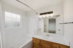 104 S Mockingbird Cir, Cedar Creek, TX 78612 - Photo 12