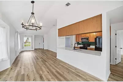 104 S Mockingbird Circle, Cedar Creek, TX 78612 - Photo 8