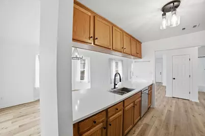 104 S Mockingbird Circle, Cedar Creek, TX 78612 - Photo 6