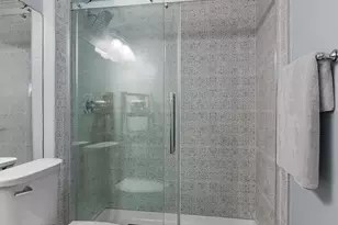 2008 Voltaire Dr, Austin, TX 78752 - Photo 30