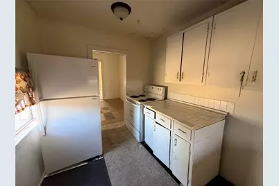1109 Pecos Street, Lockhart, TX 78644 - Photo 8
