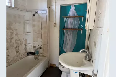 1109 Pecos Street, Lockhart, TX 78644 - Photo 12