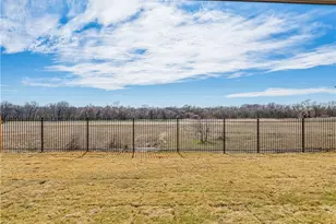 401 Rainmaker Ln, Bastrop, TX 78602 - Photo 28