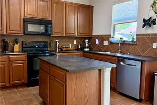 8704 Keynes Ln, Austin, TX 78747 - Photo 4