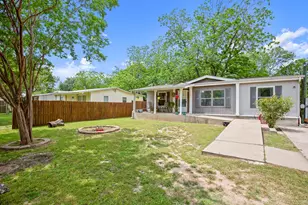 1104 Vasquez St, Austin, TX 78741 - Photo 2