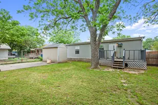 1104 Vasquez St, Austin, TX 78741 - Photo 16