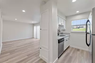 3819 Southway Drive #220, Austin, TX 78704 - Photo 8