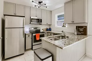 6211 Manor Rd, Austin, TX 78723 - Photo 6