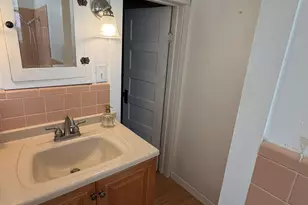 701 Garwood St, Smithville, TX 78957 - Photo 22