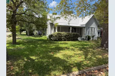 701 Garwood Street, Smithville, TX 78957 - Photo 4