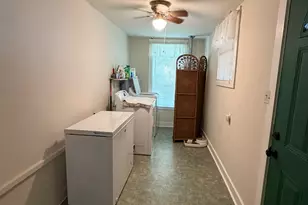 701 Garwood St, Smithville, TX 78957 - Photo 24
