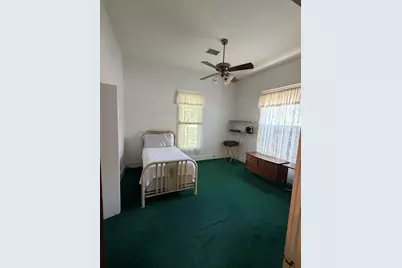 701 Garwood Street, Smithville, TX 78957 - Photo 18