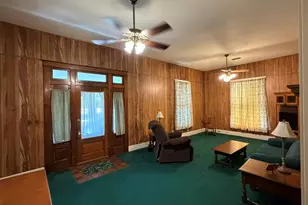 701 Garwood St, Smithville, TX 78957 - Photo 12