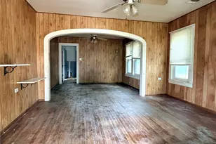 702 E 18th St, Cameron, TX 76520 - Photo 6