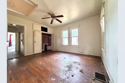 702 E 18th Street, Cameron, TX 76520 - Photo 12
