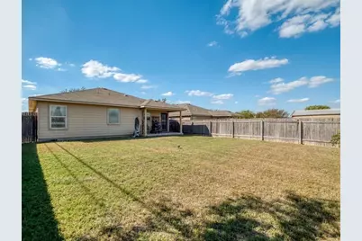 303 Baldwin Street, Hutto, TX 78634 - Photo 20