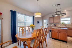 303 Baldwin St, Hutto, TX 78634 - Photo 6