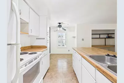 910 Duncan Lane #26, Austin, TX 78705 - Photo 22