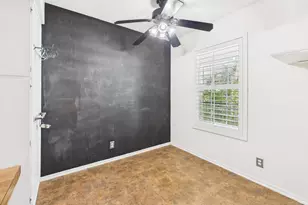 910 Duncan Ln, Austin, TX 78705 - Photo 16
