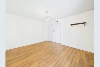 910 Duncan Lane #26, Austin, TX 78705 - Photo 8