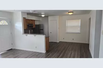5504 Rose Hill Circle #C, Austin, TX 78745 - Photo 4