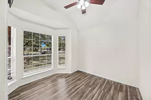 437 Hometown Pkwy, Kyle, TX 78640 - Photo 4