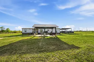 2493 Co Rd 464, Elgin, TX 78621 - Photo 34