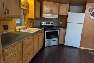 11608 Travis St, Jonestown, TX 78645 - Photo 14