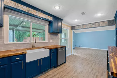 1515 Mearns Meadow Boulevard, Austin, TX 78758 - Photo 8
