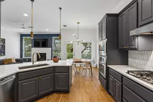 8112 Alophia Dr, Austin, TX 78739 - Photo 12