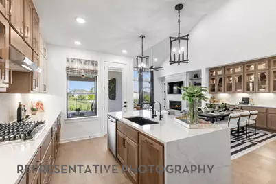 9305 Breeze Hill Drive, Austin, TX 78744 - Photo 6