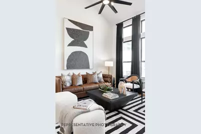 9305 Breeze Hill Drive, Austin, TX 78744 - Photo 14