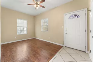 6109 Caddie St, Austin, TX 78741 - Photo 10